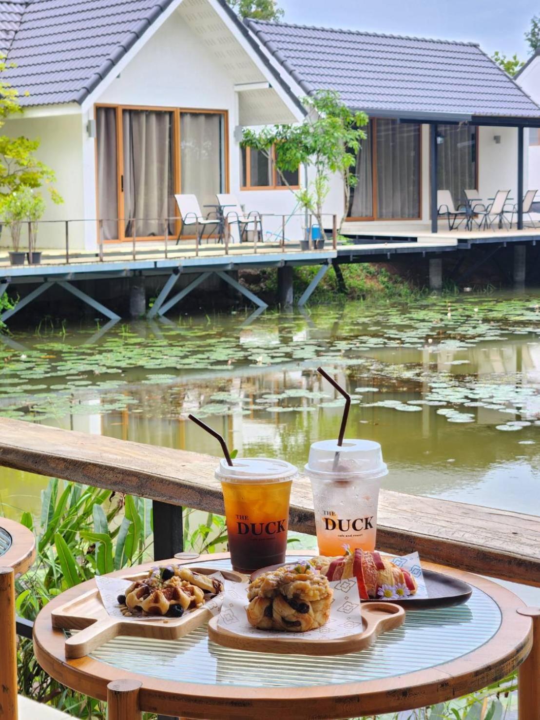 The Duck Cafe And Resort Trat Extérieur photo