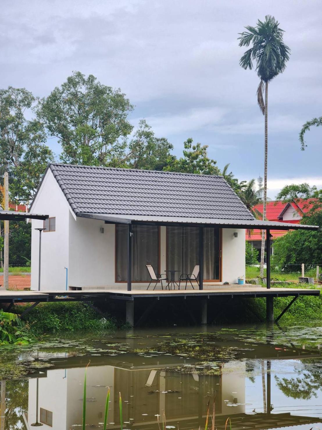 The Duck Cafe And Resort Trat Extérieur photo
